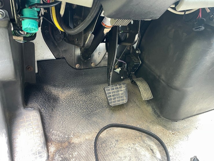 2016-international-durastar-4400-image-62