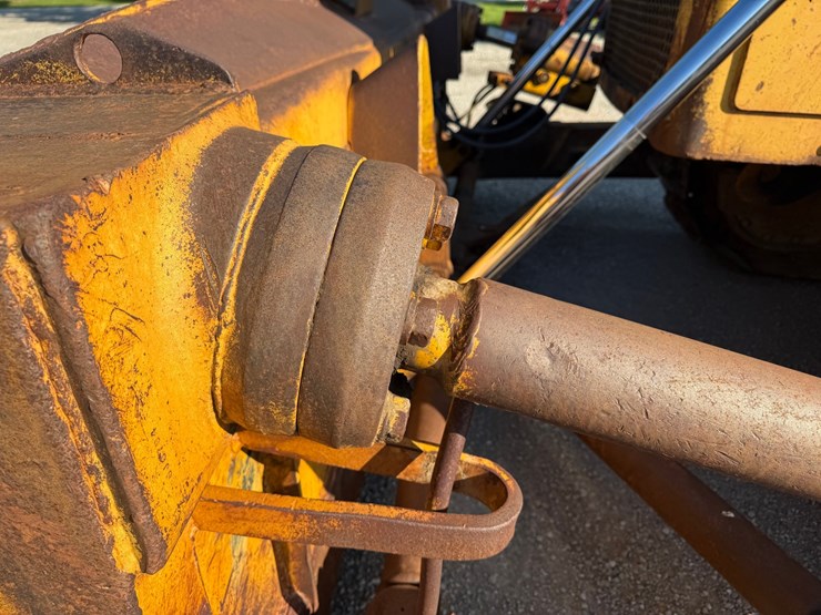 caterpillar-d8h-image-10