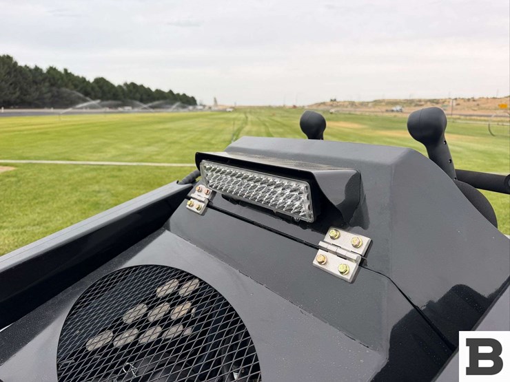 2026-ssl1200-mini-skid-steer-image-21
