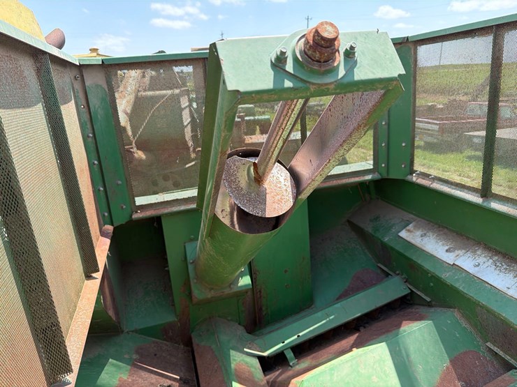 john-deere-4400-image-24