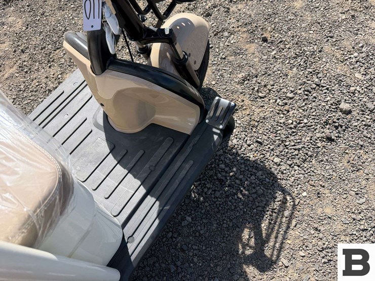 2026-sdlanch-irgc40-mini-golf-cart-image-15