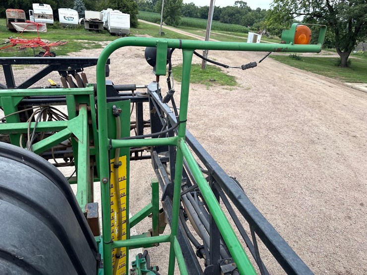 1998-john-deere-4700-image-41