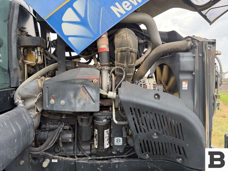 2007-new-holland-tg305-image-19