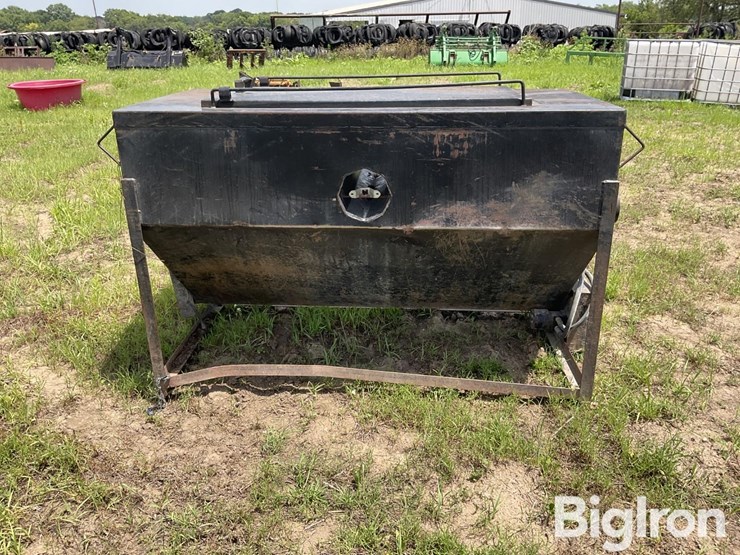 1500-lb-cake-feeder-image-6