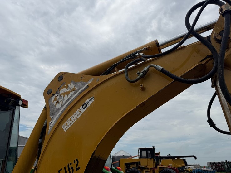2006-caterpillar-420d-image-35