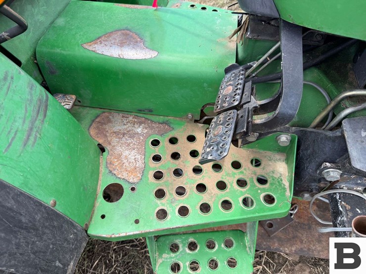 2009-john-deere-5101en-image-34