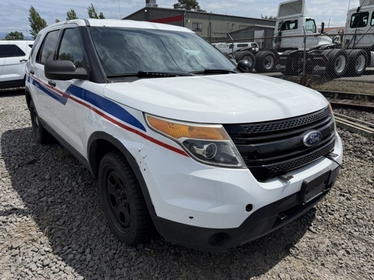 2014-ford-explorer-image-2