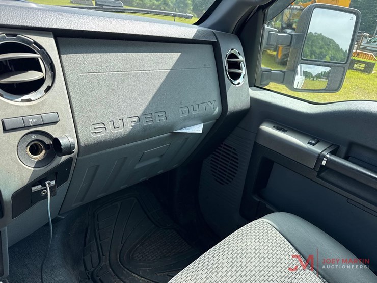 2015-ford-f250-xlt-image-30