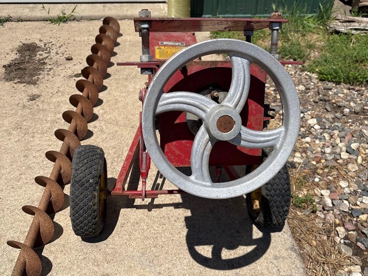 sudenga-bin-auger-image-10