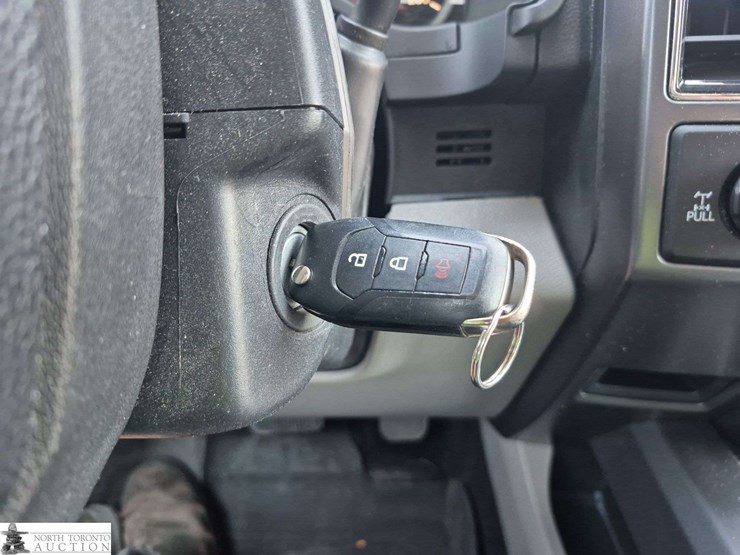 2017-ford-f150-image-18