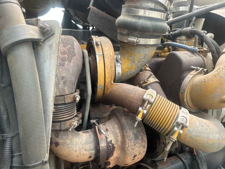 2005-caterpillar-c13-image-58