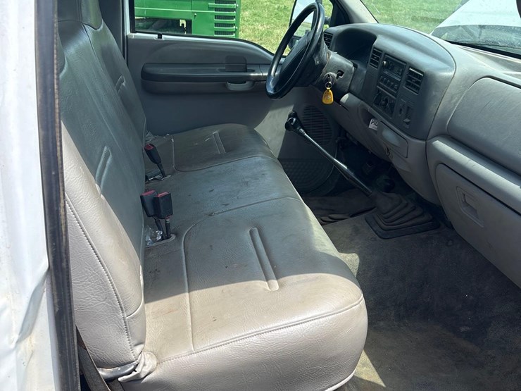 1999-ford-f250-xl-image-46