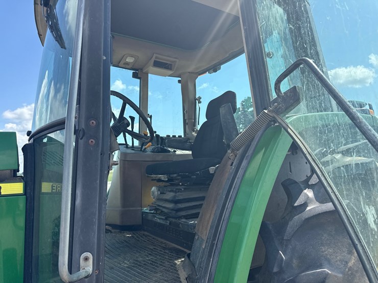 1993-john-deere-6400-image-28