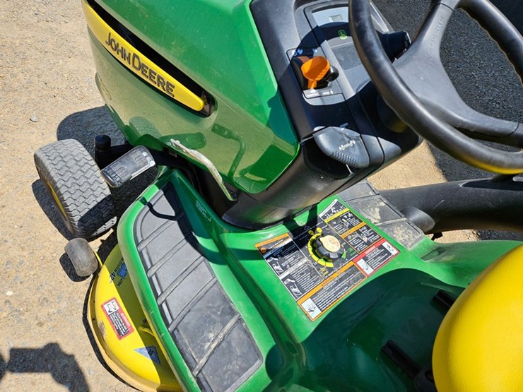 john-deere-x300-image-23