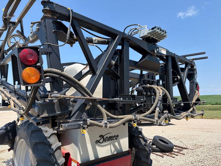 demco-850-image-7