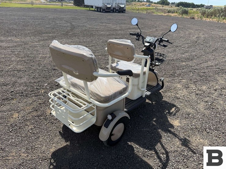 2026-sdlanch-irgc40-mini-golf-cart-image-12