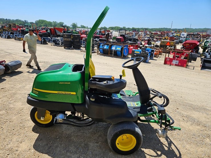 john-deere-2500b-image-6