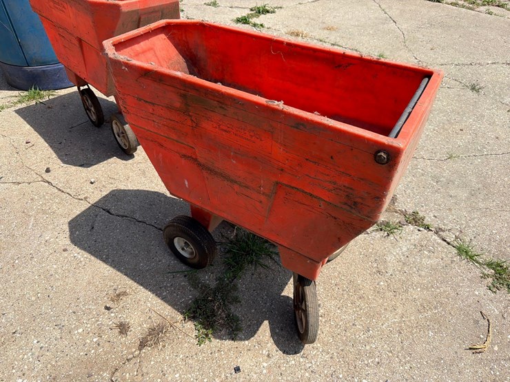 highcroft-feed-cart-image-2
