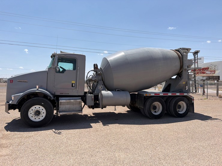 2007-kenworth-t800-image-1