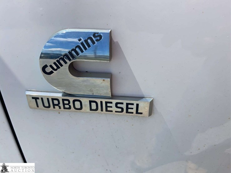 2011-dodge-2500-image-28