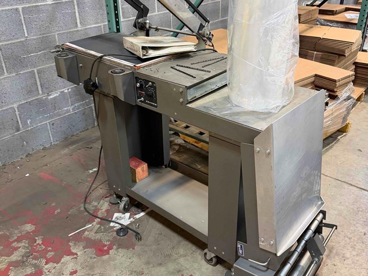clamco-corporation-semi-automatic-l-sealer-packaging-machine-image-1