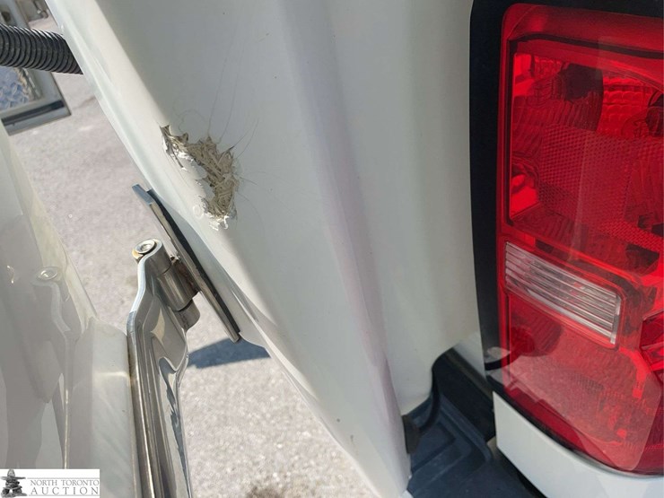 2019-chevrolet-silverado-2500hd-image-31