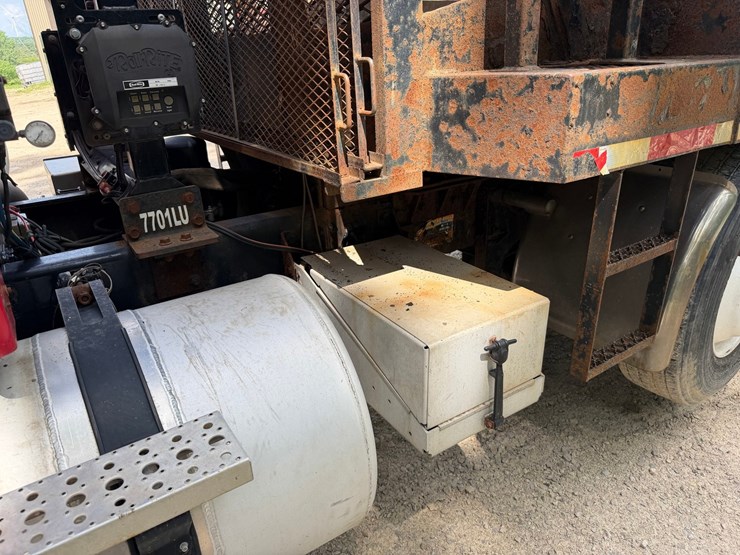 #1510-•-sterling-quad-axle-rolloff-truck-image-15