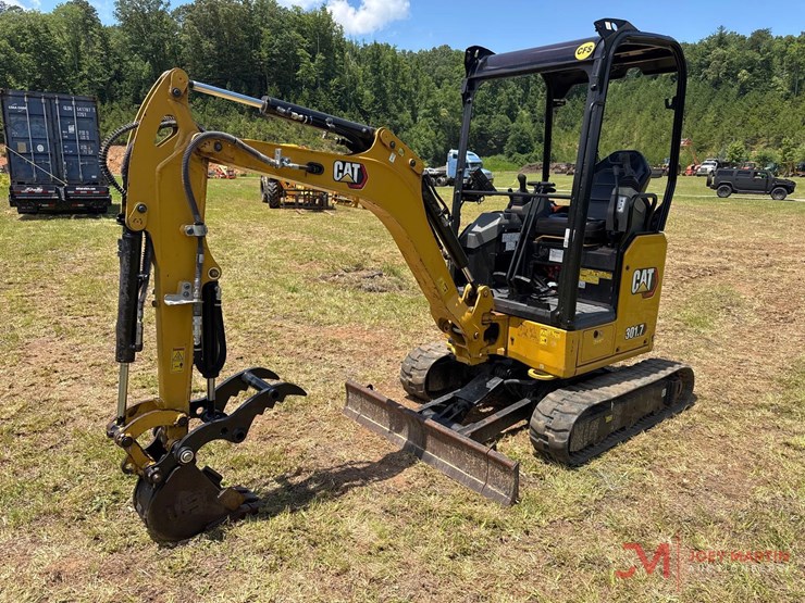 2024-caterpillar-301.7-image-3
