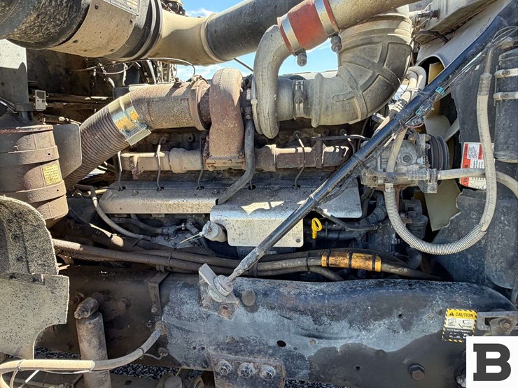2001-mack-cl713-image-47