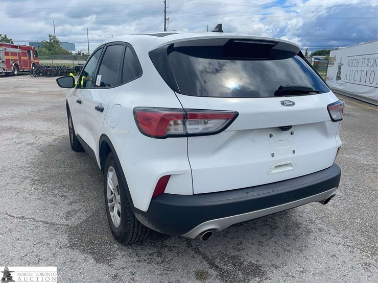 2021-ford-escape-image-7