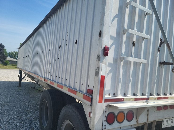 1978-chamberlain-jagh---500-tandem-axle-semi-hopper-trailer-image-37