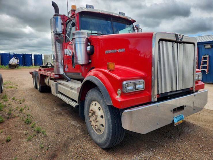 2009-western-star-4900-image-2