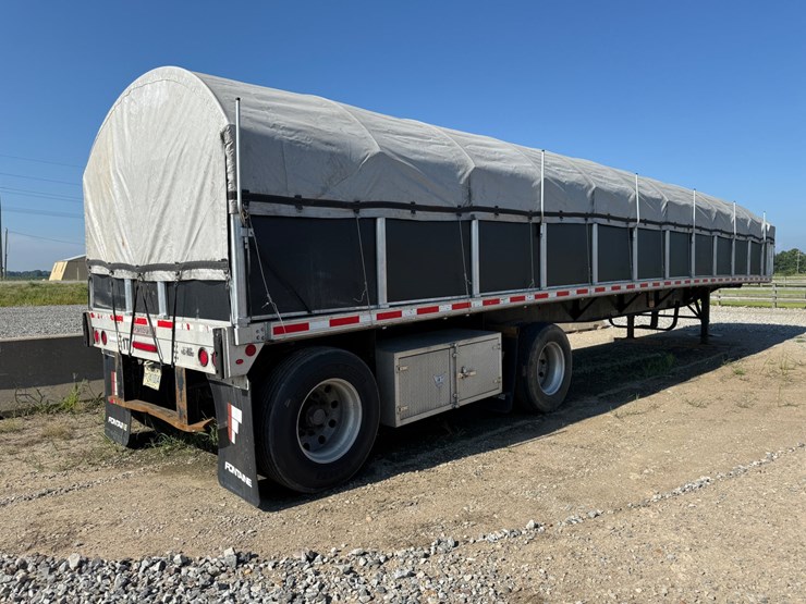 2016-fontaine-flat-bed-trailer-image-3