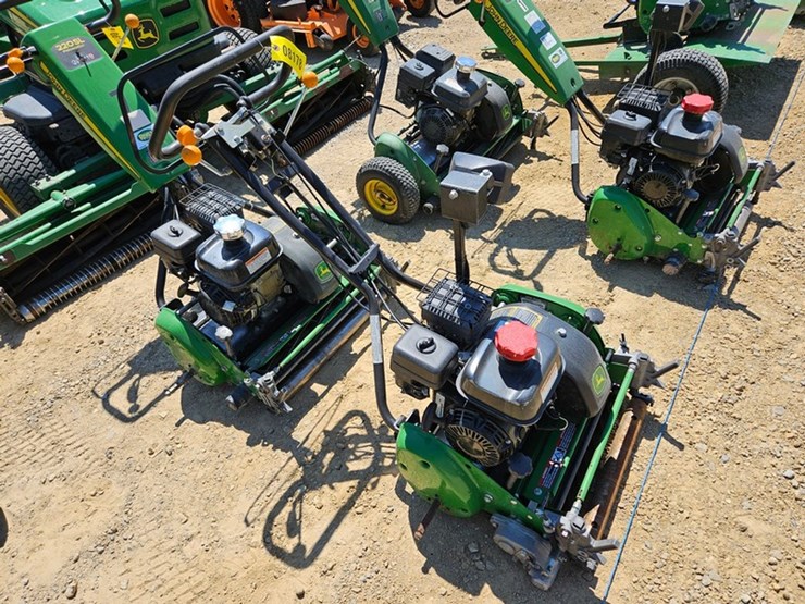 john-deere-180-image-7