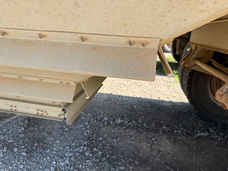 #45428-•-chamberlin-40'-t/a-hopper-bottom-trailer-inv#-45428-image-20