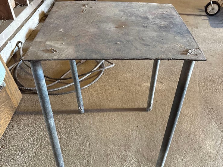 22”-x-21”-welding-table-image-5