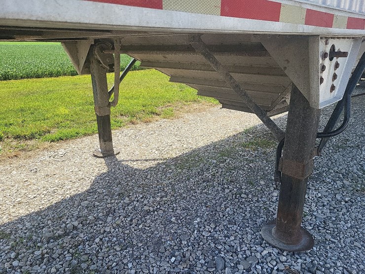 1978-chamberlain-jagh---500-tandem-axle-semi-hopper-trailer-image-20
