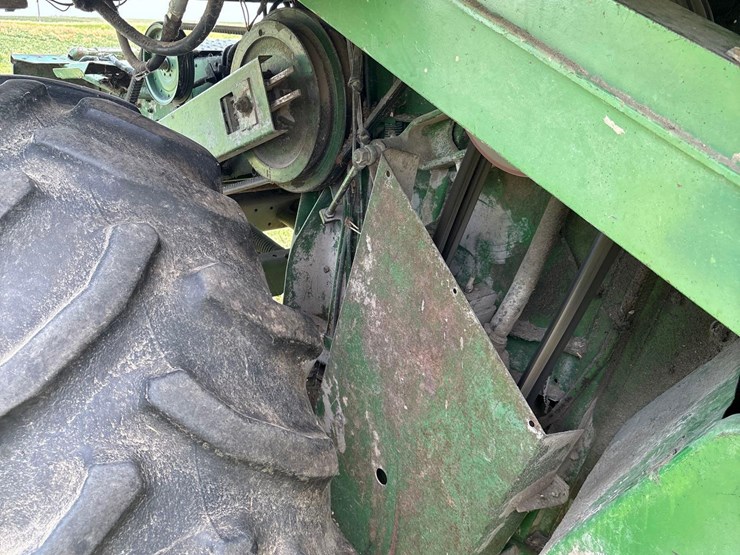 john-deere-6600-image-55