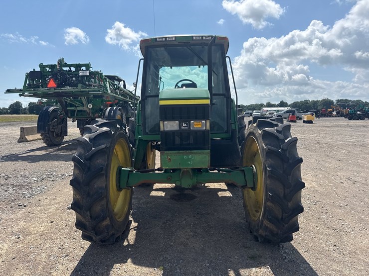 1993-john-deere-6400-image-2