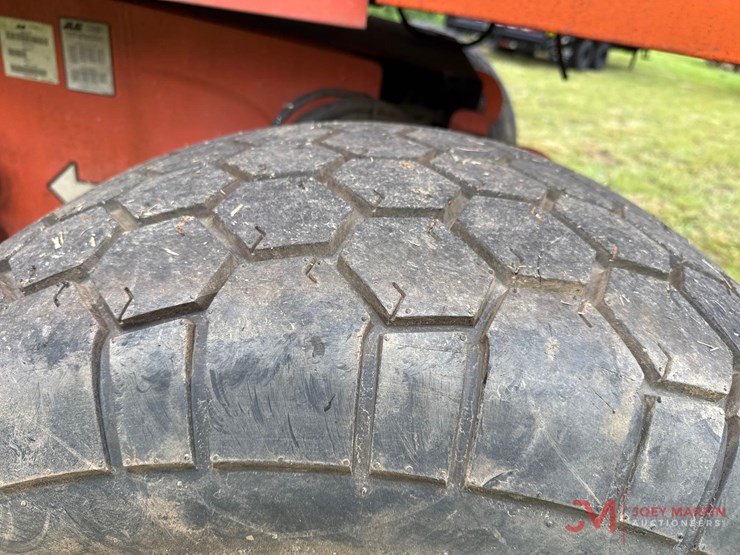 2017-jlg-660sj-image-18