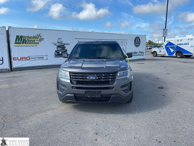 ford-explorer-image-2
