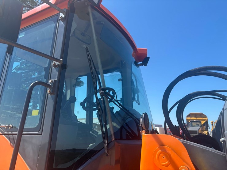 2013-doosan-dl250tc-image-29