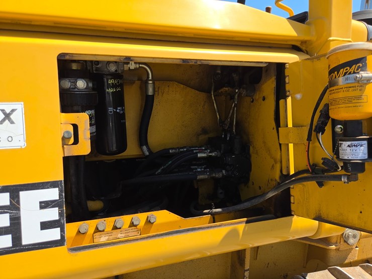 deere-650h-lt-image-26
