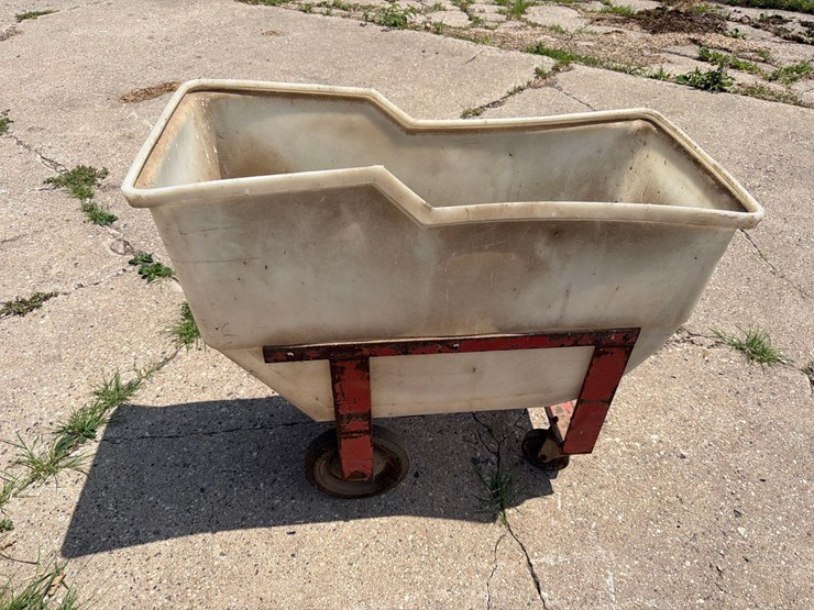 feed-wagon-image-3