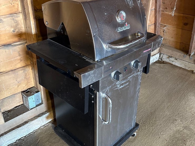charbroil-commercial-grill-image-3
