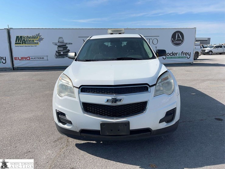 2015-chevrolet-equinox-image-2
