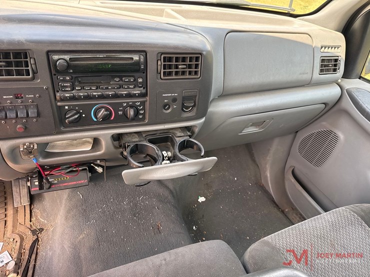 2002-ford-f450-image-35