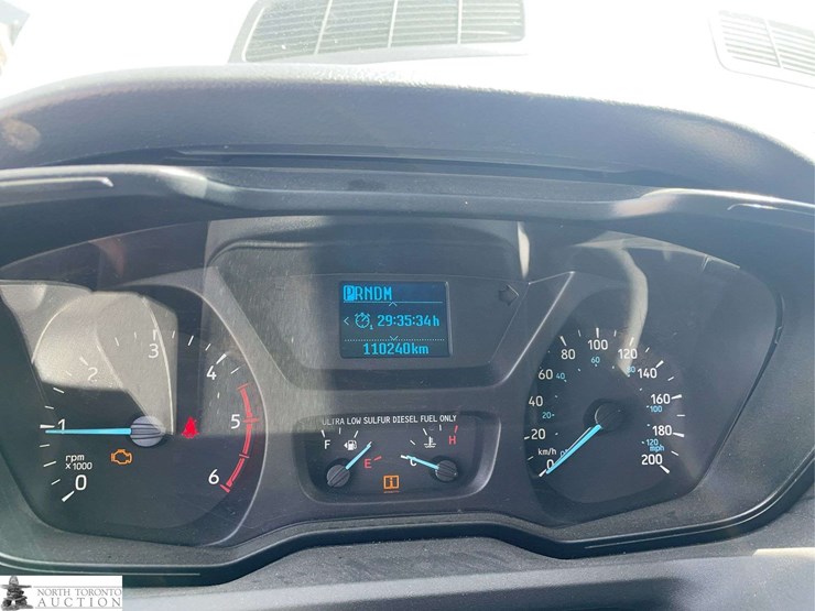 2016-ford-transit-image-12