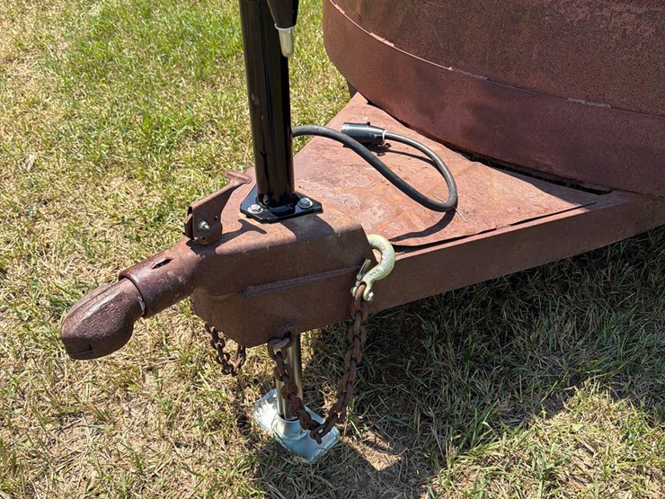 1984-circle-j-6ft-x-16ft-bumper-hitch-livestock-trailer-image-13