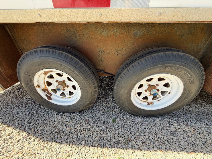 2000-carrier-trailer-14’x7’-t/a-doghouse-bp-trailer-image-3